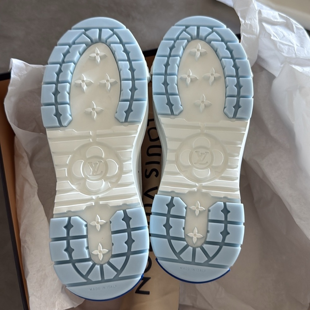 Louis Vuitton Squad Sneaker Boot - Picture 2 of 8
